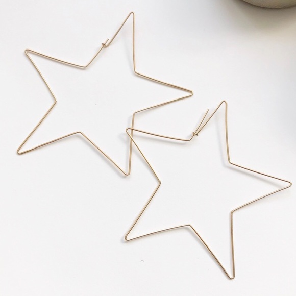 ▪️Last One: Gold tone star hoops. - Picture 5 of 7